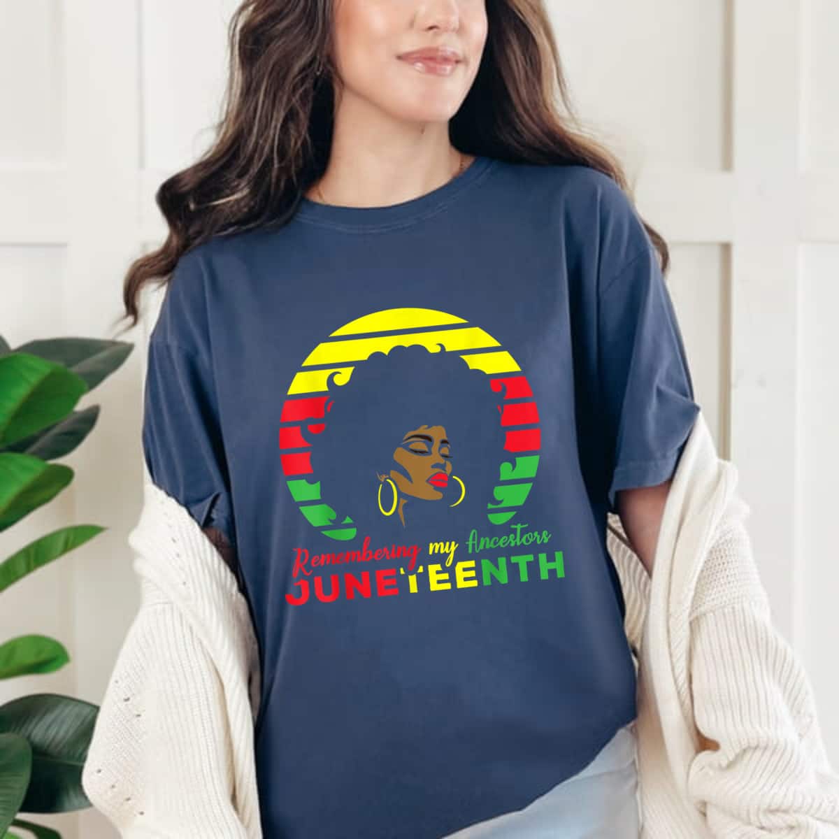 Strong Women Remembering My Ancestors Juneteenth 1865 Black Freedom T-Shirt Strong Women Remembering My Ancestors Juneteenth 1865 Black Freedom T-Shirt