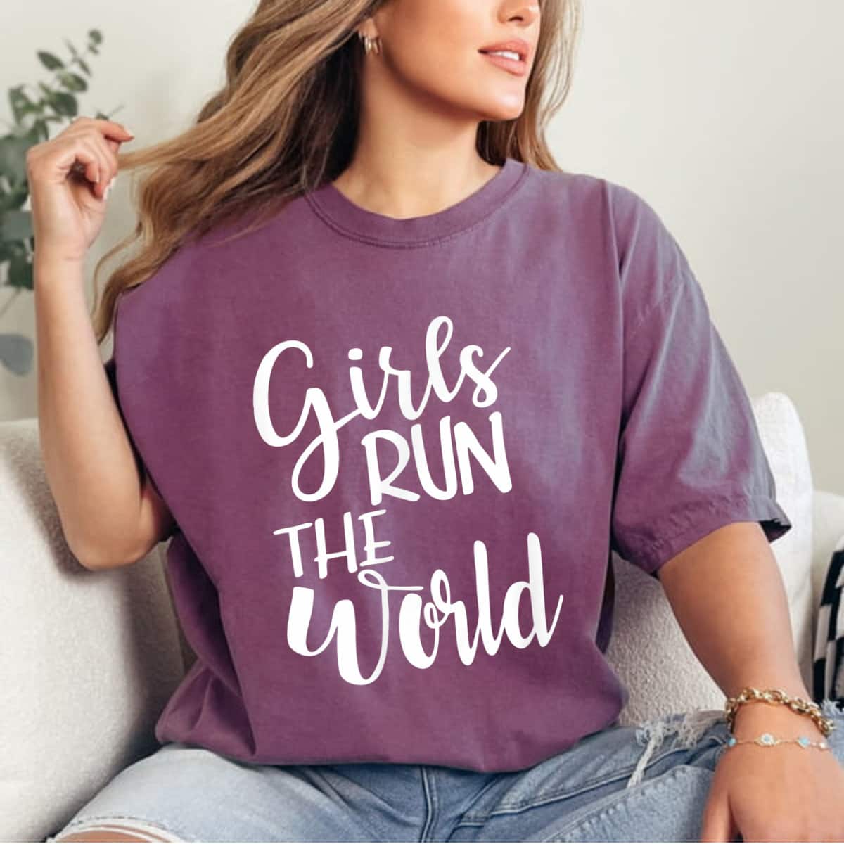 Girls Run The World Girl Power T-Shirt Girls Run The World Girl Power T-Shirt
