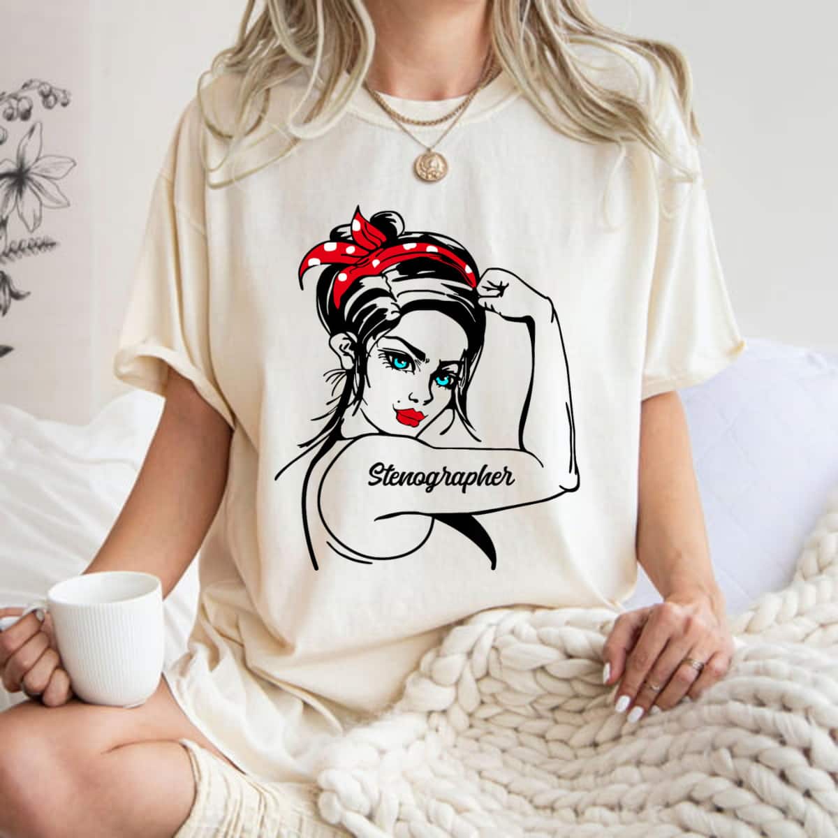 Stenographer Rosie The Riveter Pin Up T-Shirt Stenographer Rosie The Riveter Pin Up T-Shirt