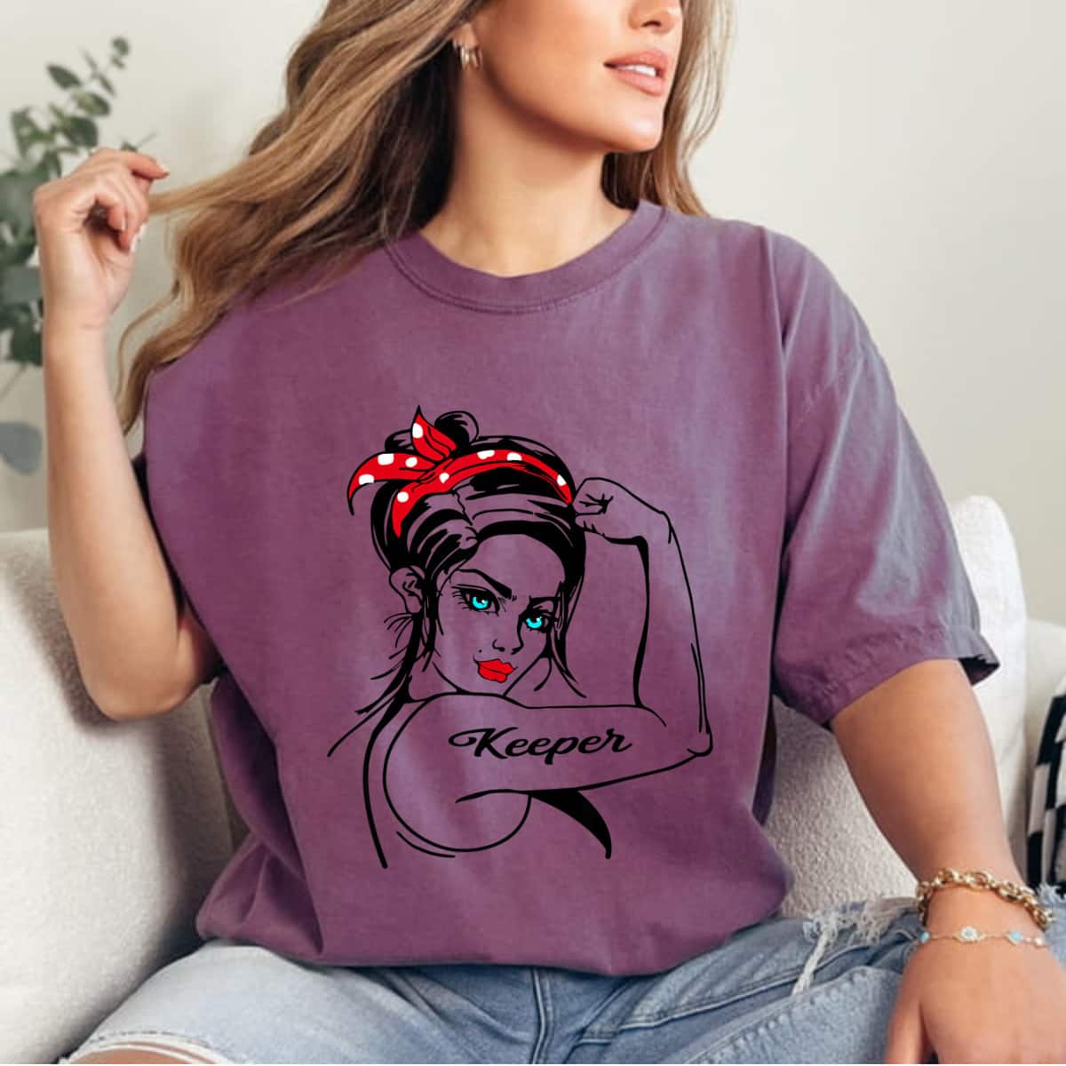 Female Keeper Rosie The Riveter Pin Up Girl T-Shirt Female Keeper Rosie The Riveter Pin Up Girl T-Shirt