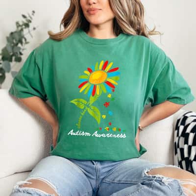 Choose Kind Autism Awareness Month Women Sunflower Mom T-Shirt