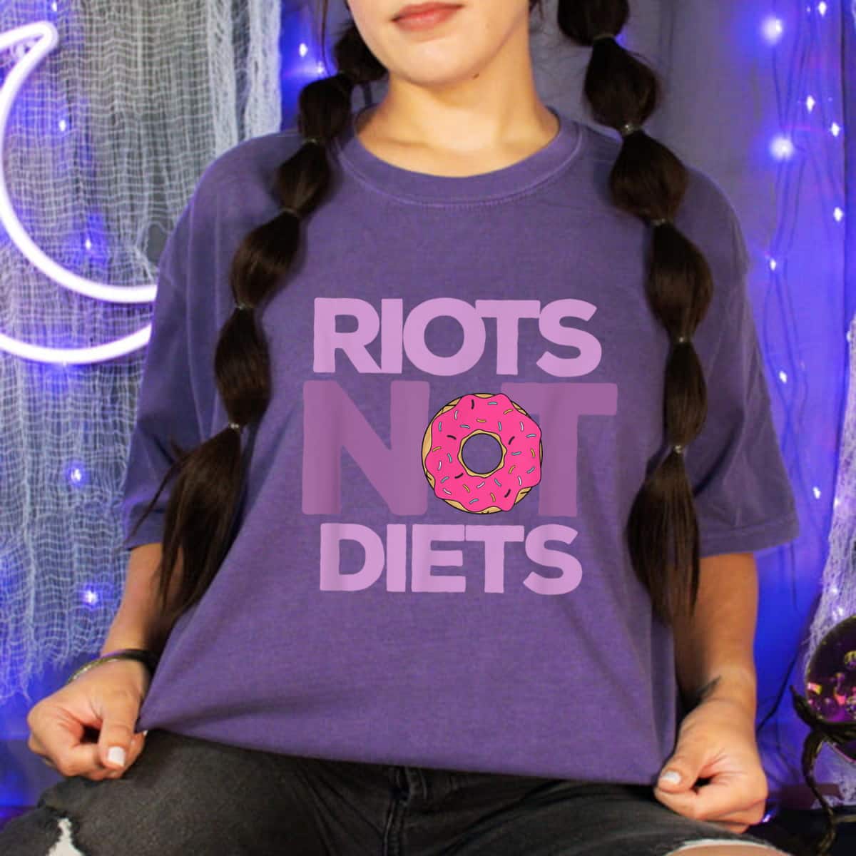 Riots Not Diets Donut Lover Funny Intersectional Feminist T-Shirt Riots Not Diets Donut Lover Funny Intersectional Feminist T-Shirt