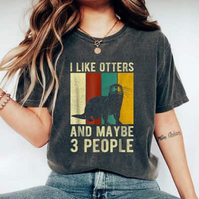 Cool Otter For Boys Girls Men Kids Vintage Sea Otter Lover T-Shirt