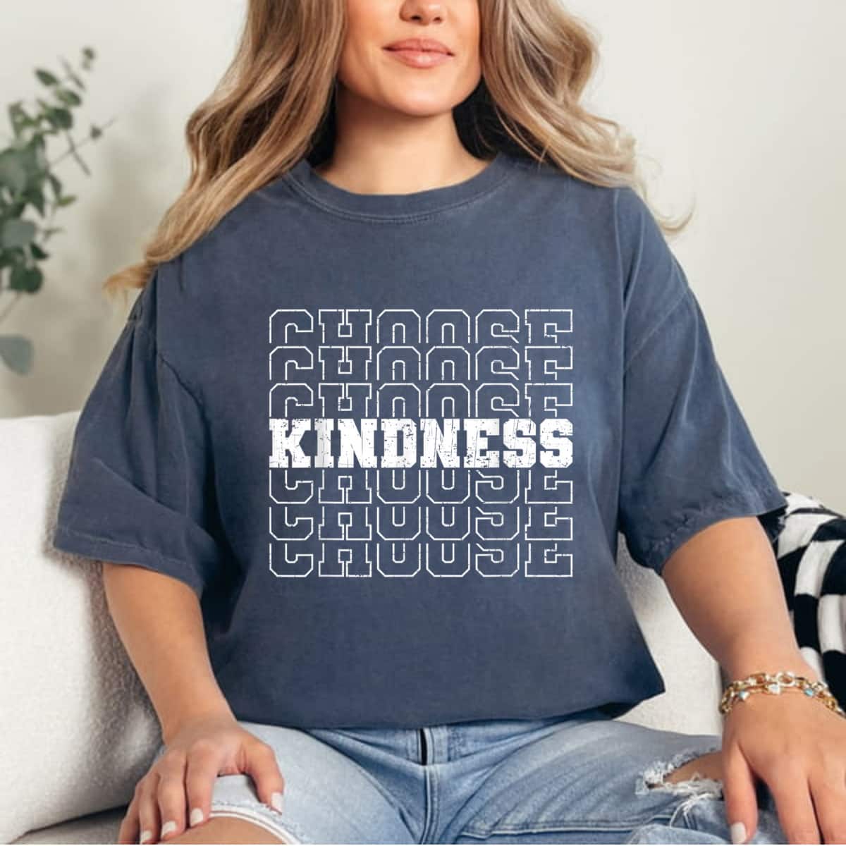 Kindness Quote Be Kind Typography Art T-Shirt Kindness Quote Be Kind Typography Art T-Shirt