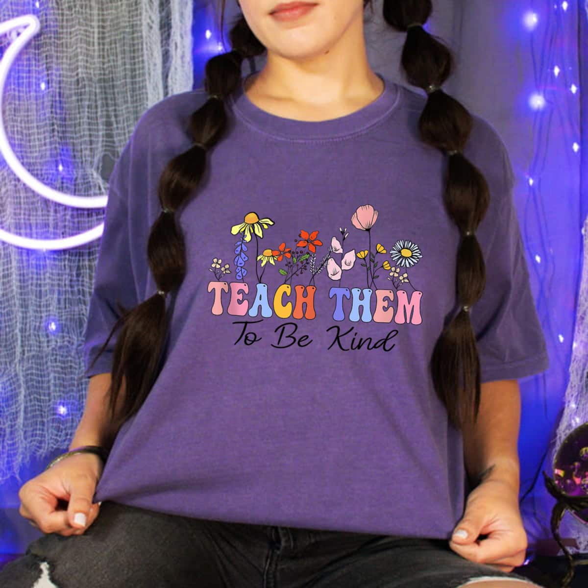 Teach Them To Be Kind Teacher Daisy Wildflowers Teacher Day T-Shirt Teach Them To Be Kind Teacher Daisy Wildflowers Teacher Day T-Shirt