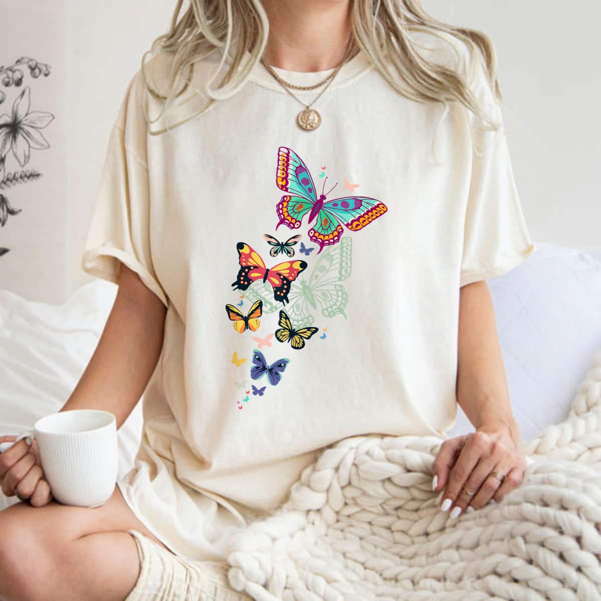 Butterfly Butterlies Beautiful Colorful Spring Flower Insect T-Shirt Butterfly Butterlies Beautiful Colorful Spring Flower Insect T-Shirt