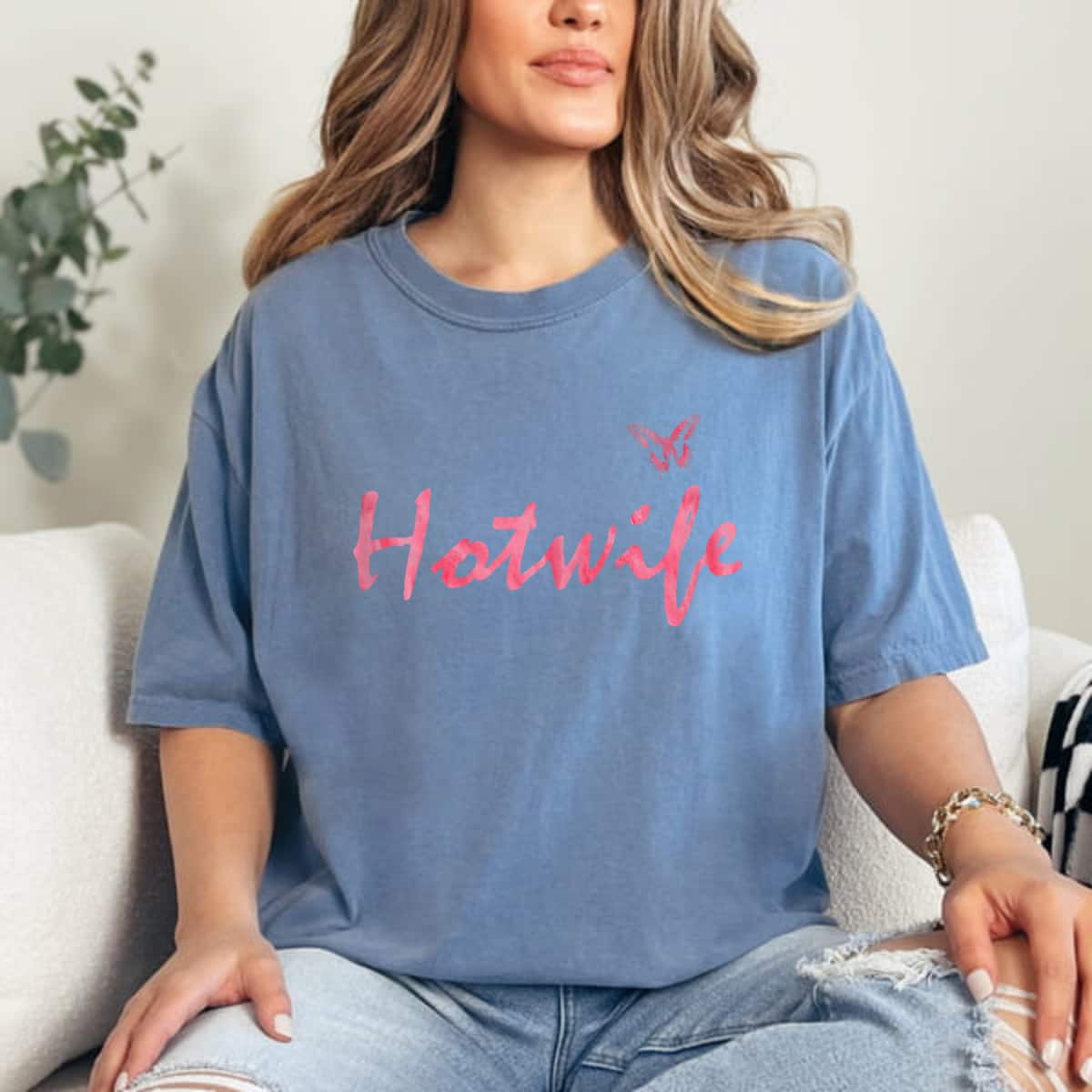 Hotwife & Butterfly T-Shirt Hotwife & Butterfly T-Shirt