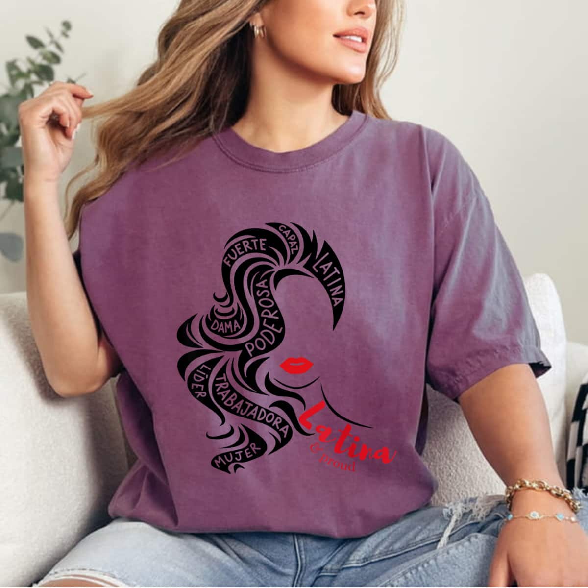 Empowered Latina AF Reina T-Shirt Empowered Latina AF Reina T-Shirt