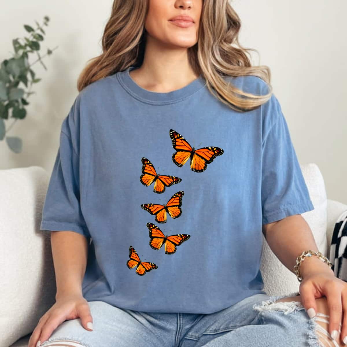 Monarch Butterflies Inspirational Nature Lovers Gift T-Shirt Monarch Butterflies Inspirational Nature Lovers Gift T-Shirt