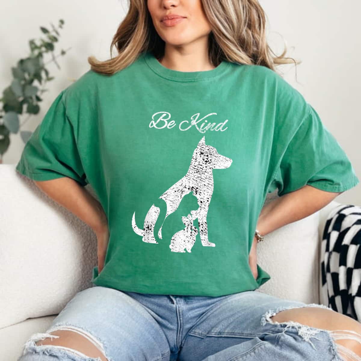Be Kind Cat Dog And Rabbit T-Shirt Be Kind Cat Dog And Rabbit T-Shirt